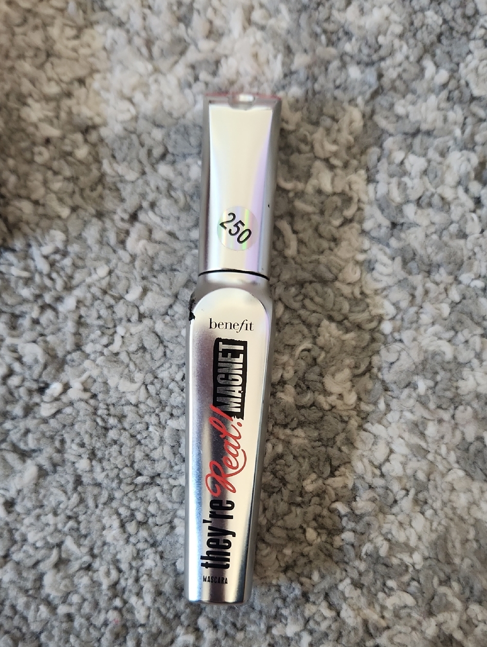 Benefit‎ They’re Real! Magnet Mascara